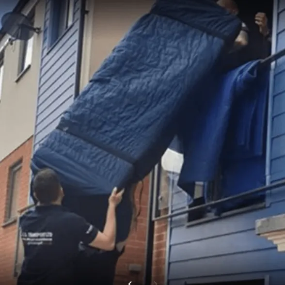 House removal - sofa
